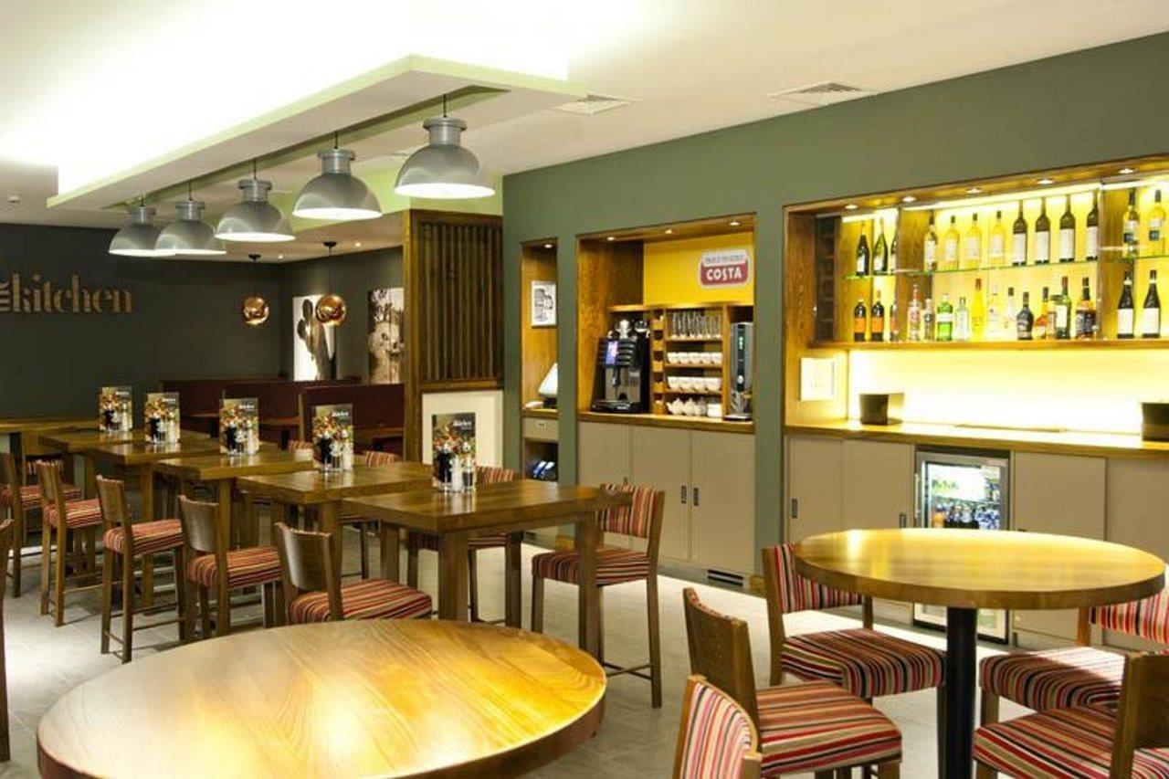 Premier Inn Leamington Spa Town Centre Buitenkant foto