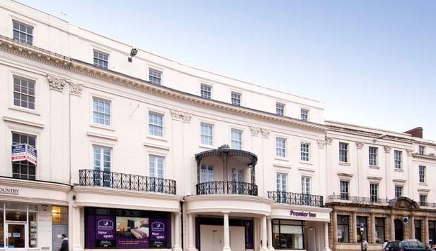 Premier Inn Leamington Spa Town Centre Buitenkant foto